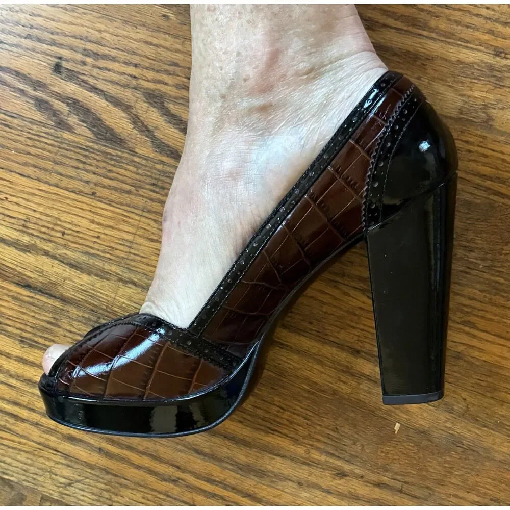 COACH Brown Croc Embossed Leather Peep Toe Platform Heels Shoes  Women's Size 11